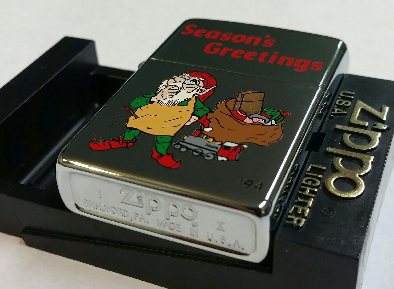 Zippo Lighter Christmas SEASON'S GREETINGS ELF LIGHTER 1994 MNT